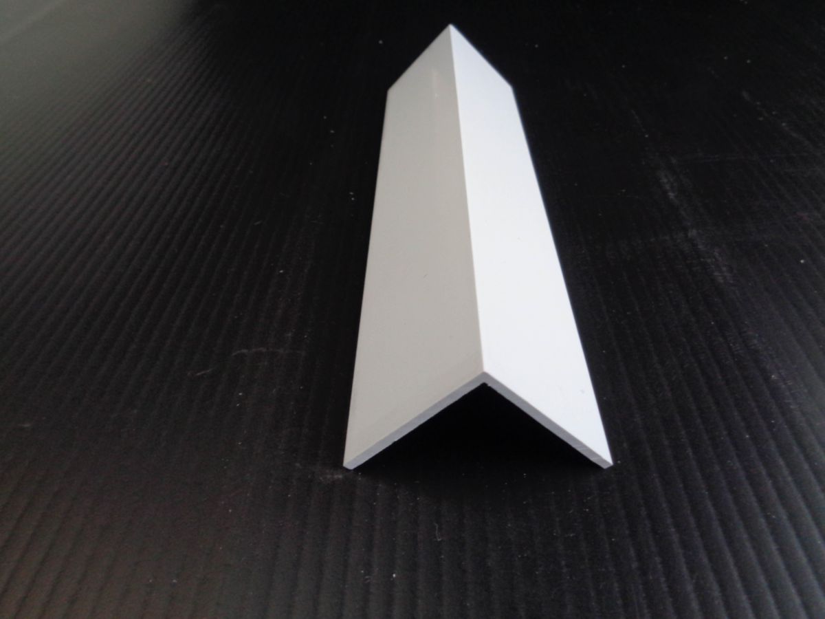 Profil d'angle de finition de sous-toiture - PVC cellulaire - blanc - L ...