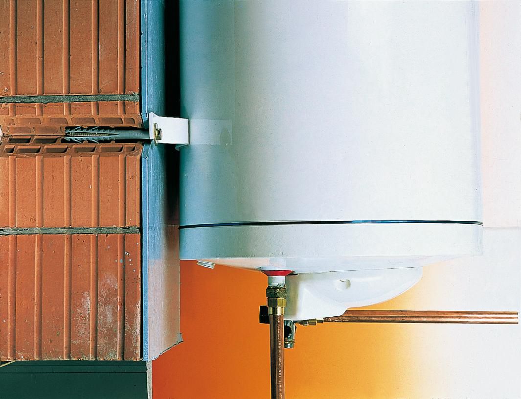 Kit de fixation pour chauffeeau BO 120 boîte à bec verseur FISCHER